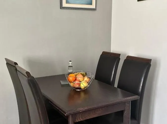 Ignoto Appartamento Bale